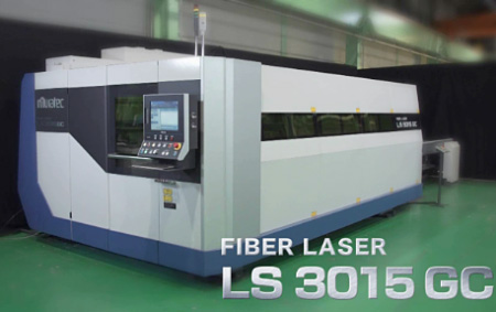 High precision fiber laser